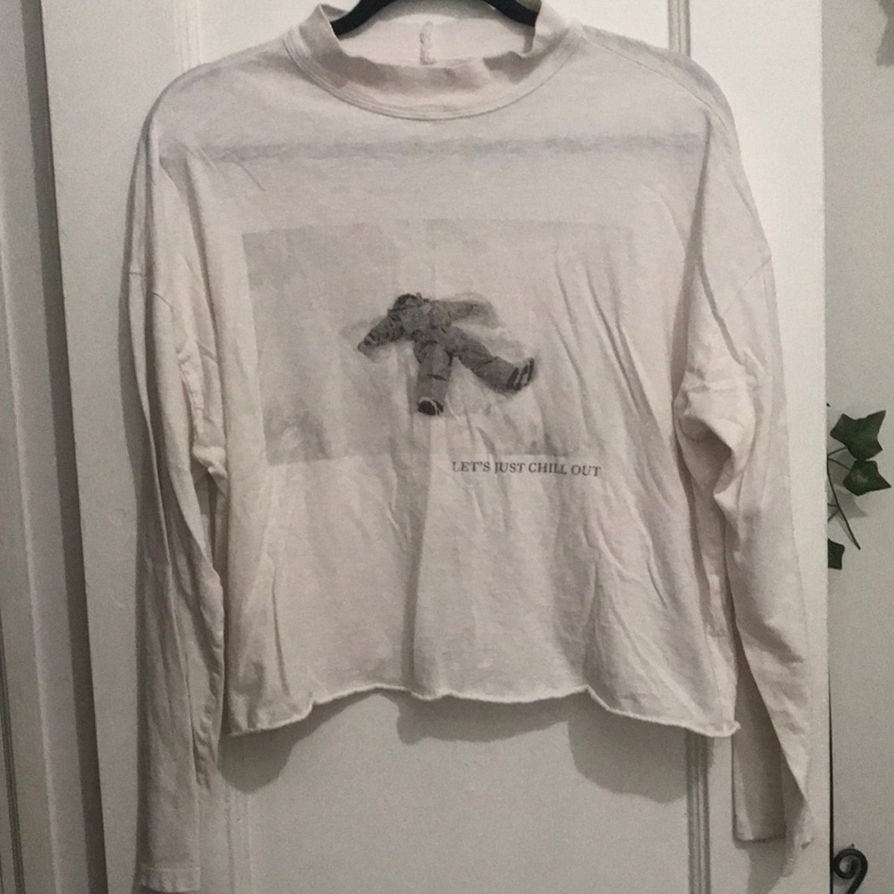 Loose-fit crop top